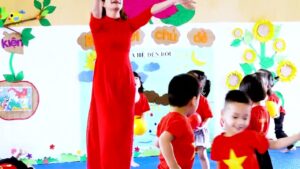 TIẾT DẠY BÉ CHƠI VỚI BÓNG 25 – 36 THÁNG