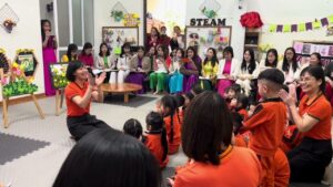 Tiết dạy Thiết kế hoa hay và sáng tạo ứng dụng Ai